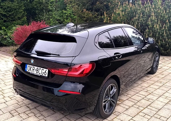 BMW Seria 1 cena 122000 przebieg: 14000, rok produkcji 2021 z Krapkowice małe 191